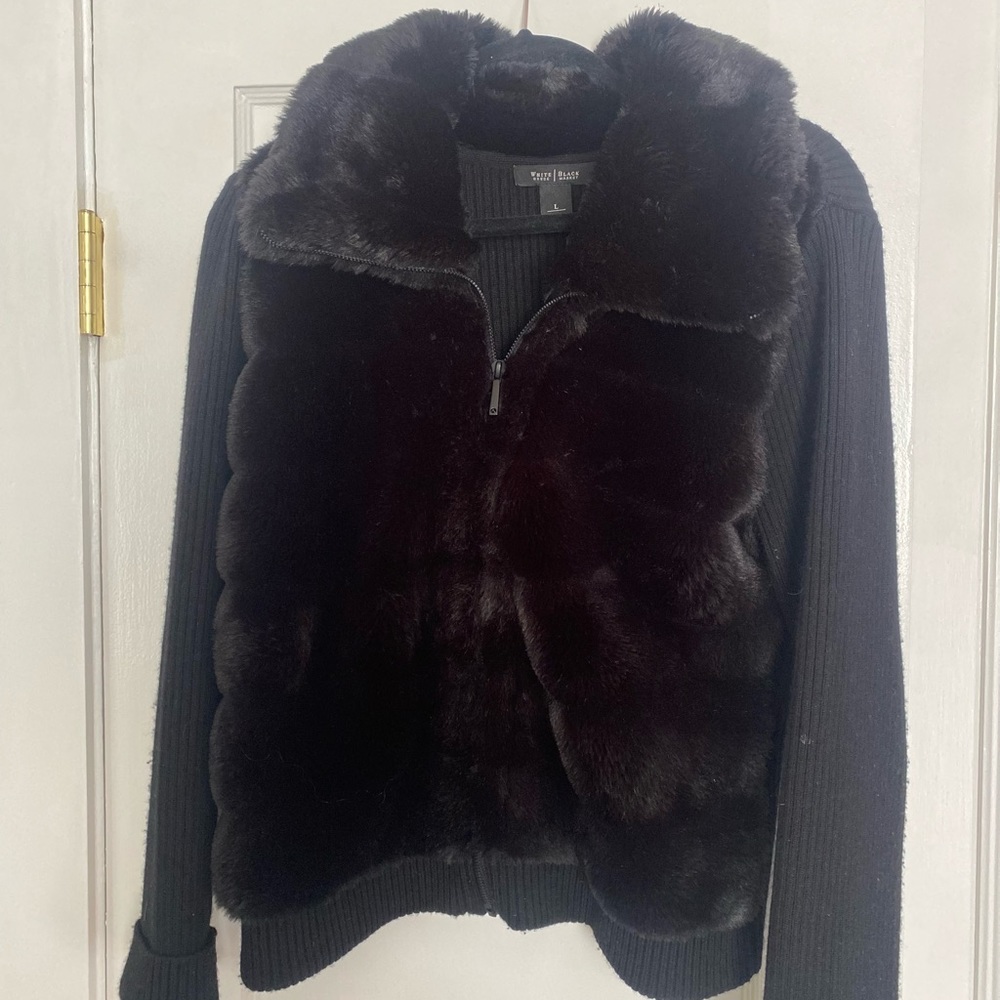 Faux fur front sweater.sweater  material on sleeves and back